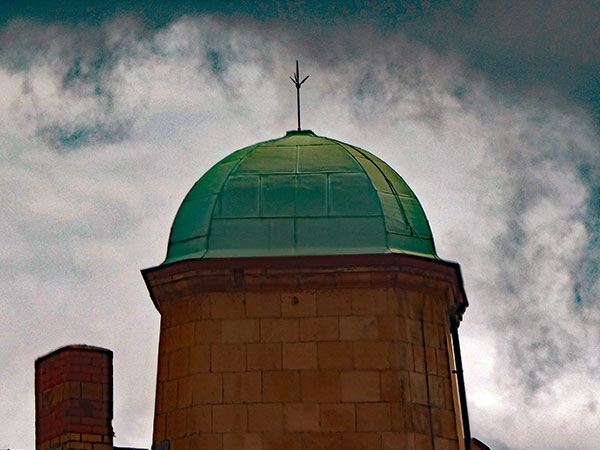 on the way to 'gullivers' in manchester