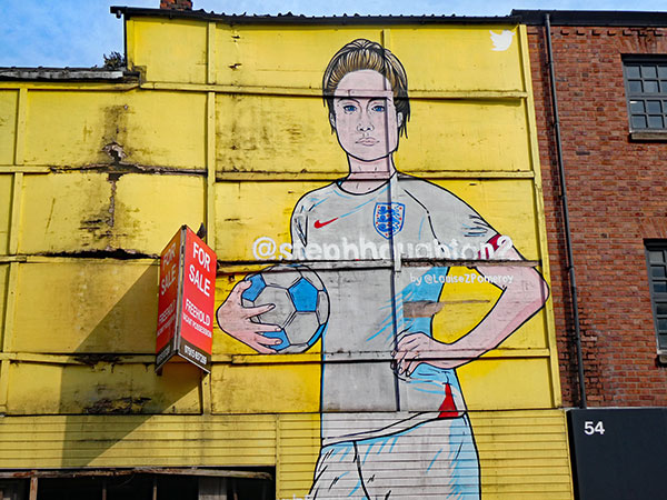 neighborhood around 'gullivers' in manchester