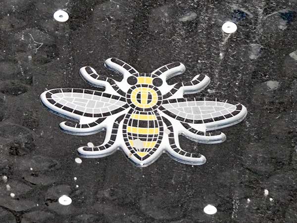 neighborhood around 'gullivers' in manchester