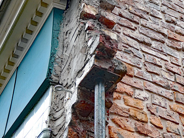 neighborhood around 'gullivers' in manchester