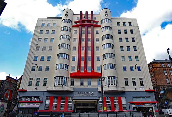 sauchiehall street in glasgow