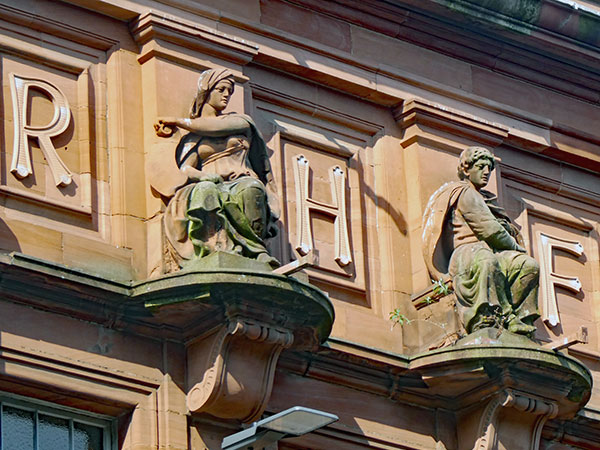 sauchiehall street in glasgow