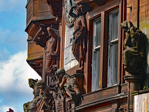sauchiehall street in glasgow