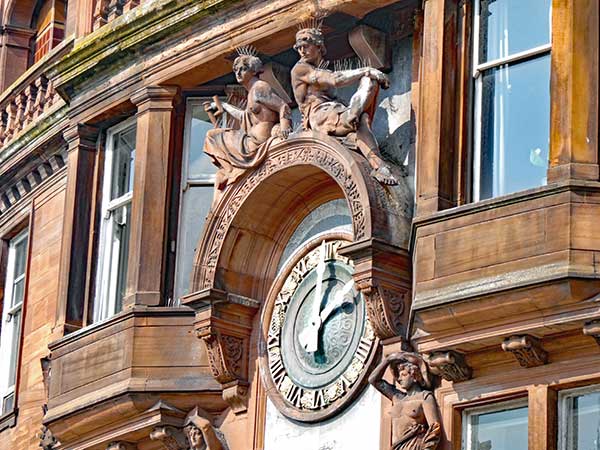 sauchiehall street in glasgow