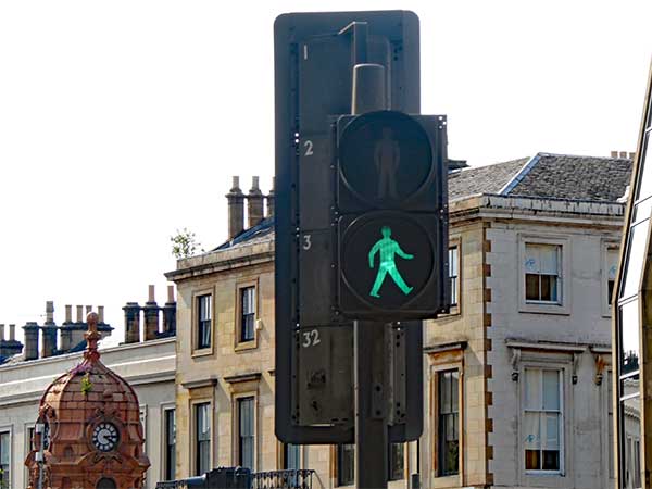 sauchiehall street in glasgow