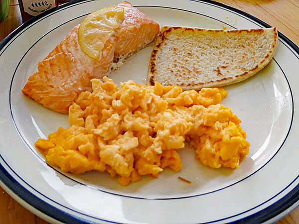 chow dep downie cooked for watt in his pad in glasgow