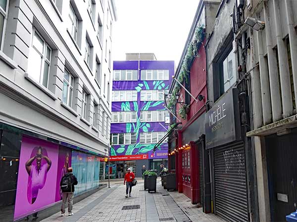 near the gig pad in belfast