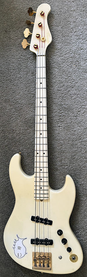 watt's 1997 moon bass (larry graham model) watt's 1997 moon bass (larry graham model)